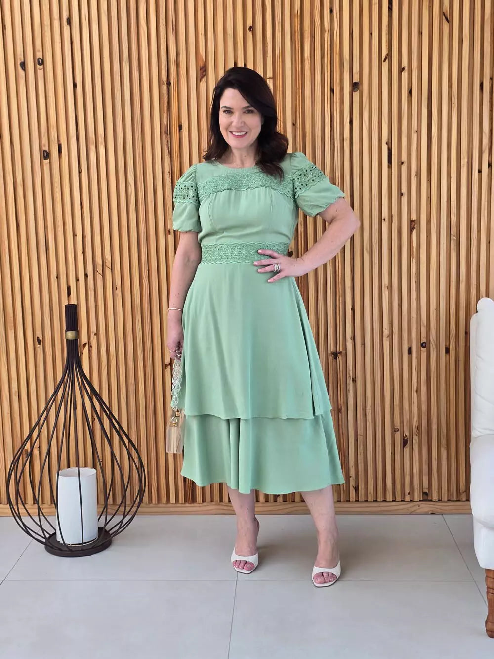 VESTIDO C/ GUIPIR E MANGA BALONÊ